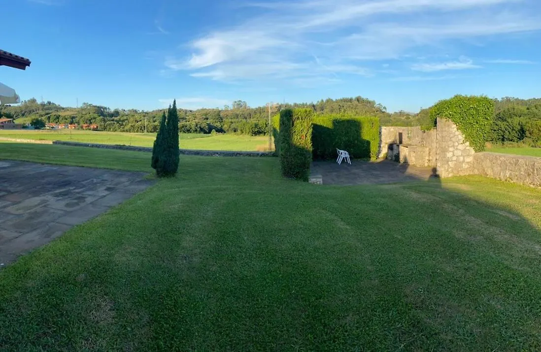 Villa Monasterio Camargo